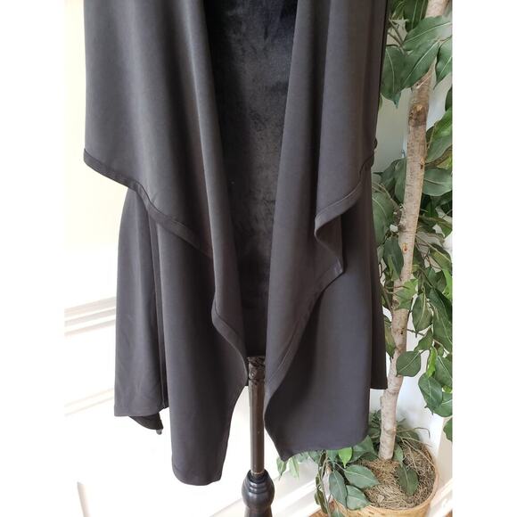 Focus By JJ Chiffon Vest Womens Small Black Stretch Fly Away Draped Open Front - Picture 9 of 13